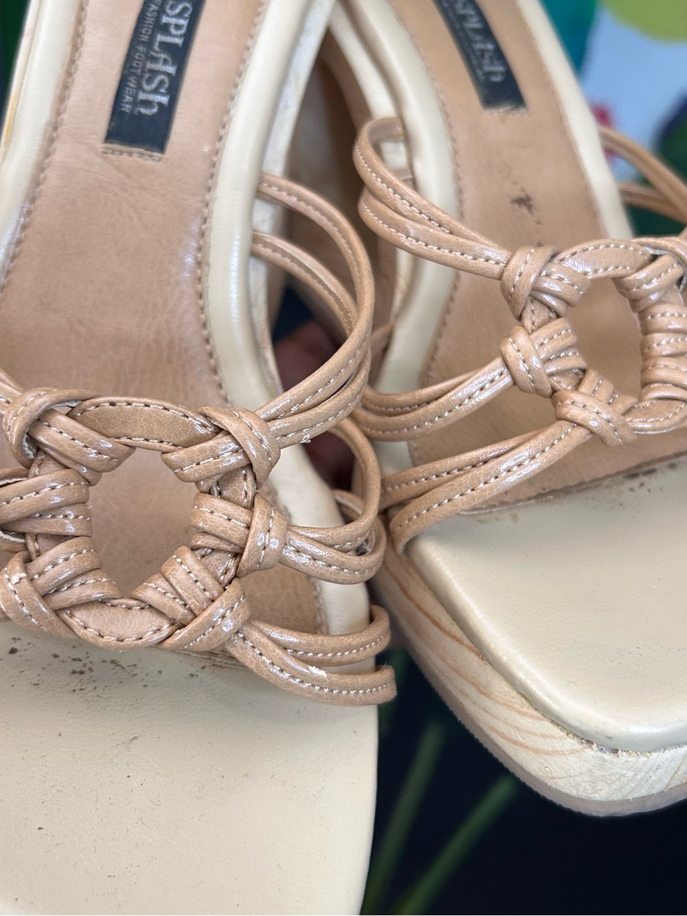 Y2K Splash Beige Knot-Detail Wedge Sandals - Picture 3 of 5
